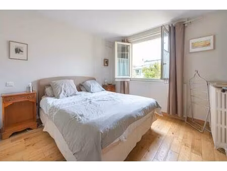 charmante maison de 7 pièces avec jardin à marly-le-roi