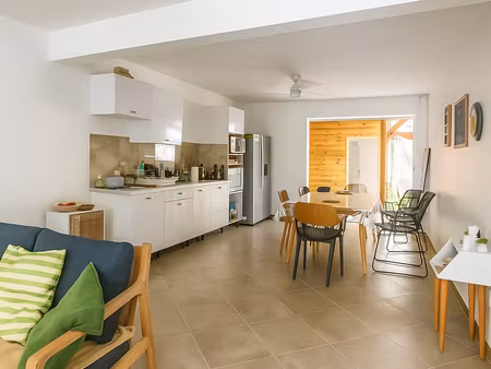 location appartement 3 pièces 60m² la trinite 97220