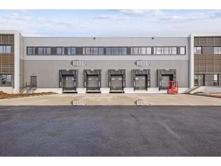 a louer - bâtiment logistique de 12 633 m²