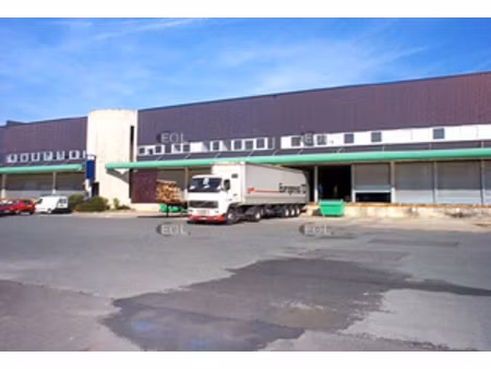 entrepôt logistique de 665 m² à louer à lieusaint (77)