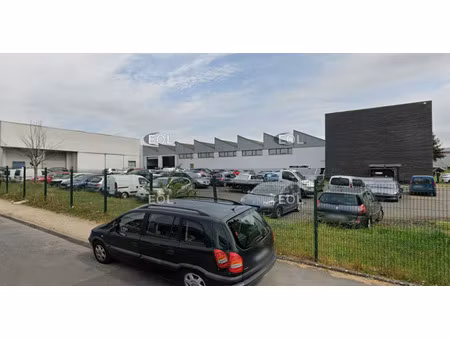 a vendre - local d'activité avec bureaux de 6 800 m² à meaux (77)
