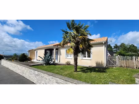 vente maison 7 pièces 155 m² l’absie (79240)