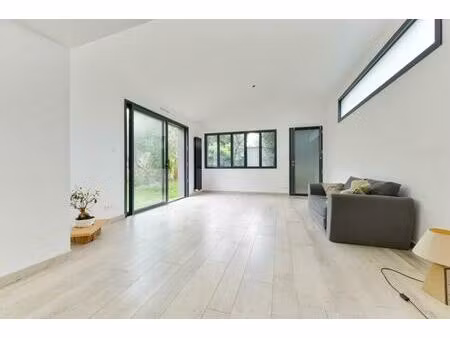 maison de 6 pièces de 175 m² située à rezé