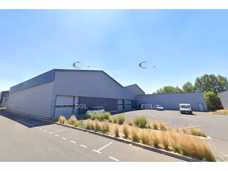 a louer : bâtiment de 1940m² à usage d'activités/stockage à cormeilles en parisis