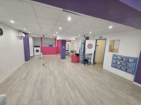 exclusivité - vente de local d'activité/bureaux en rez-de-chaussée à saint-maur-des-fossés