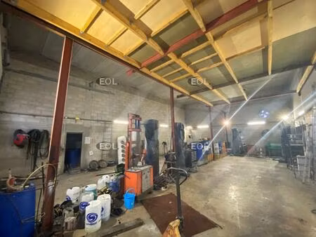 à vendre : entrepôt avec bureaux de 560 m² à santeny (94)