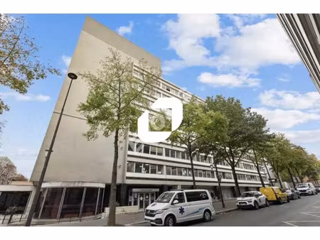 location bureau paris 75019