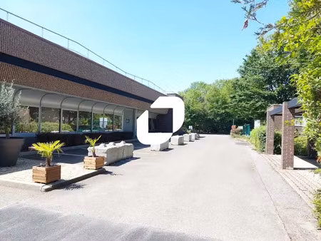 location bureau trappes 78190