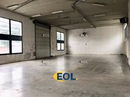 a louer - local d'activité avec bureaux de 320 m²