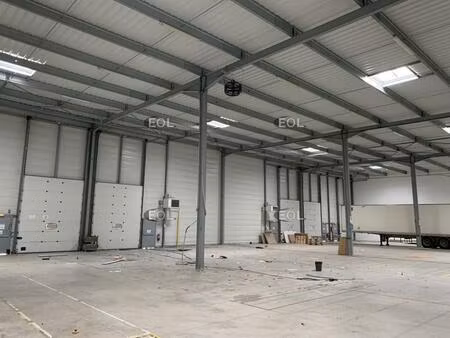 entrepôt divisible de 3 036 m² à moissy-cramayel (77)