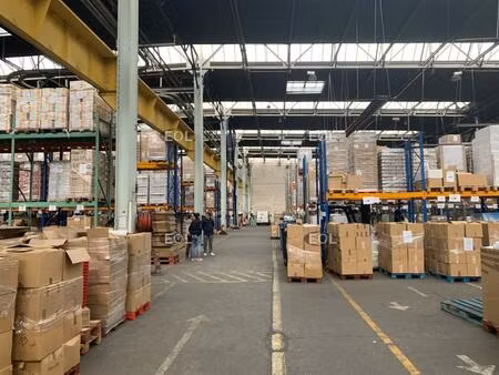 a louer : local à usage d'entrepôt/activité de 4 500m² à argenteuil