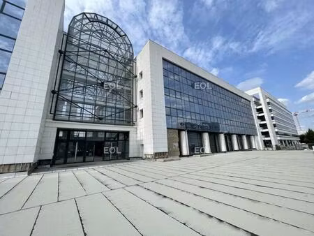 a louer batiment d'activites et bureaux