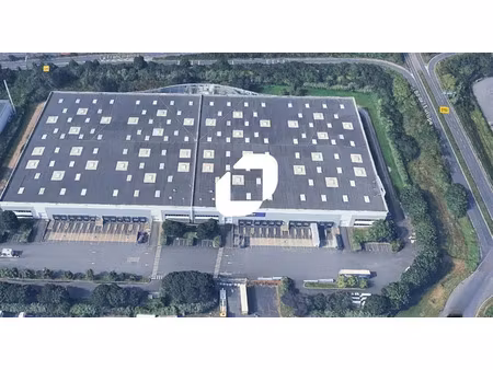 location entrepôt lieusaint 77127