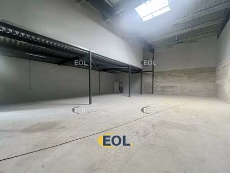 a louer - entrepôt avec bureaux de 417 m²