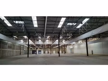 entrepôt avec bureaux de 6 215 m² à louer - mâcon (71)