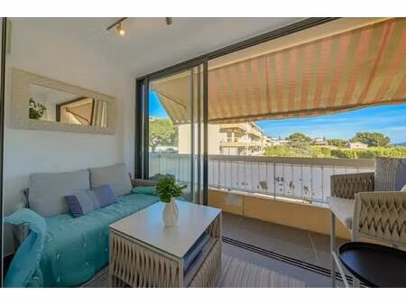 appartement de 5 pièces de 84 m² situé à bandol