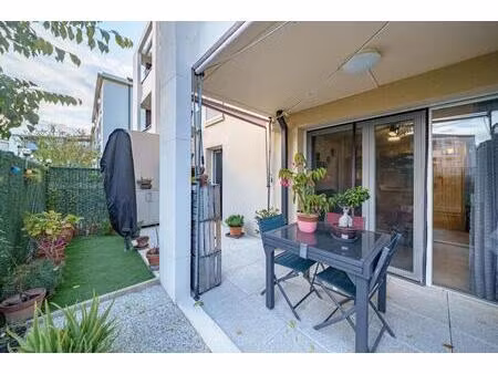 charmant t2 avec jardin au castellet