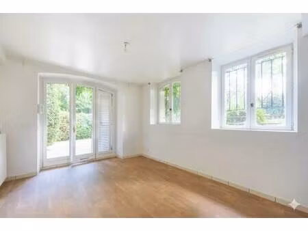 appartement de 1 pièce de 23 m² situé à louveciennes