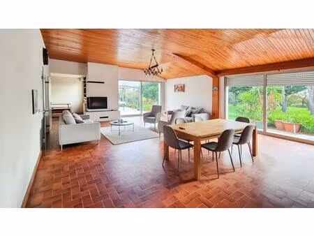 spacieuse maison 268 m² sur 10 118 m² à mareuil-sur-lay