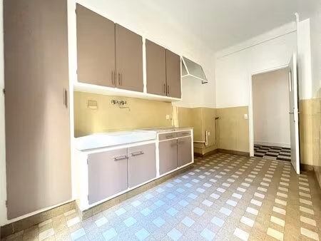 nice musiciens/guiglia alouer 2 pieces avec cave