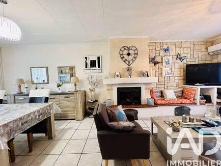 vente maison à névian (11200) : à vendre / 86m² névian