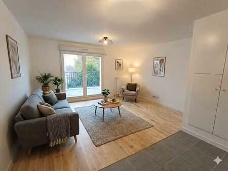 location appartement 3 pièces 60 m² à le plessis-robinson (92350)