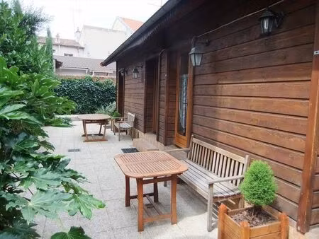 location appartement 2 pièces 25 m² à saint-denis (93200)