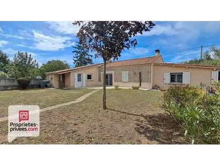 vente maison à montreuil (85200) : à vendre / 96m² montreuil