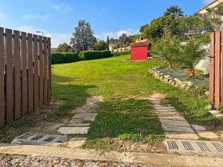 soyons  terrain constructible avec vue sur le rhône et la tour penchée