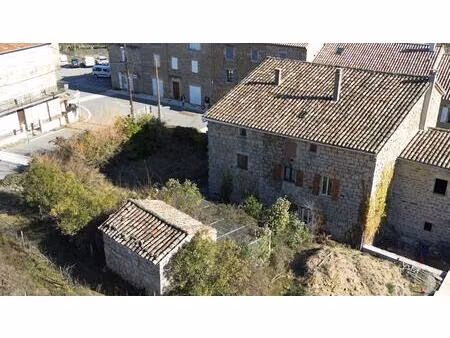 mas en pierre avec terrain attenant