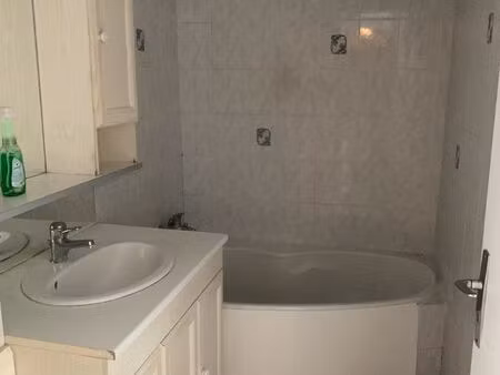 location appartement 2 pièces 54 m² à annemasse (74100)