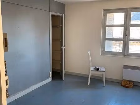 location appartement 1 pièce 25 m² à poitiers (86000)