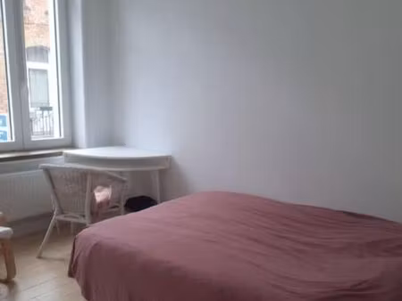 location appartement 5 pièces 80 m² à lille (59000)