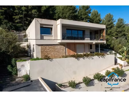 vente maison 7 pièces 172 m² à toulon (83000)  674 000 €