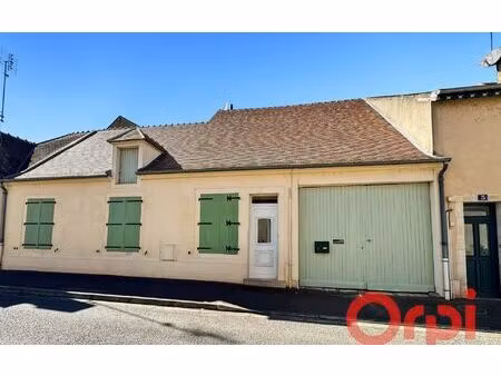 maison saint-amand-montrond 59 m² t-2 à vendre  82 500 €