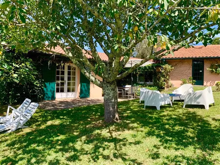 location meublée maison 3 pièces 102 m² à ustaritz (64480)  1 150 €