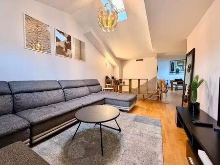 exceptionnel t3 meublé en dernier étage avec terrasse