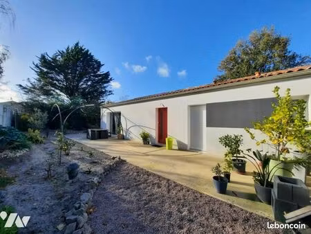 maison 6 pièces 130 m²