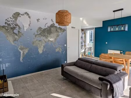 appartement lumineux t4 / terrasse / bords de saône