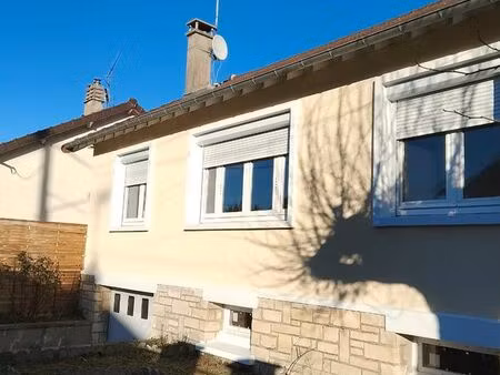 vend maison 4 pièces de 80m2