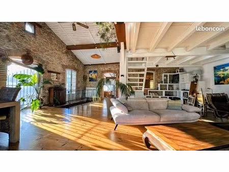 maison de village 156m2  3faces+ jardin