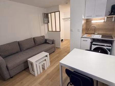 location studio meublé