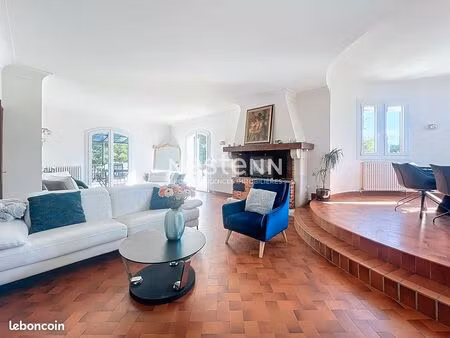 maison 6 pièces 200 m²
