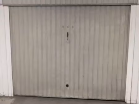 garage à louer