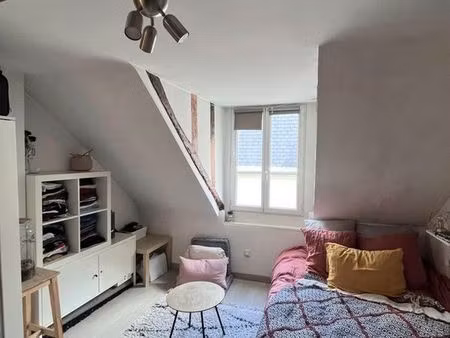 loue studio meublé - marais