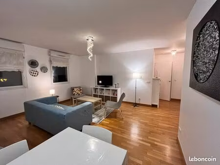 loue f3 meuble 65m2 a antony (92)