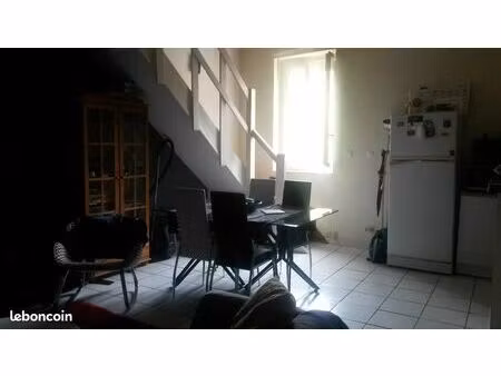 part loue t2/3 à st sulpice(81) centre ville 52m2