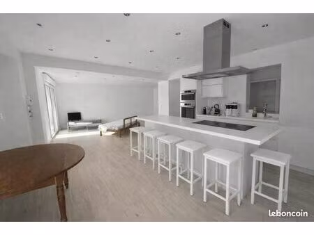 appartement 3 pièces 82 m²