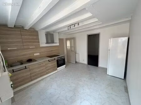 joli appartement 50m2 centre saint fargeau