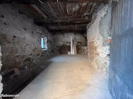 cave saine et propre 25m² – centre-ville de draguignan – idéal stockage